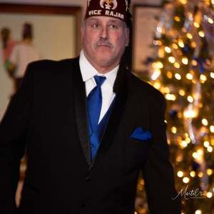 Meet your Posher, Harold